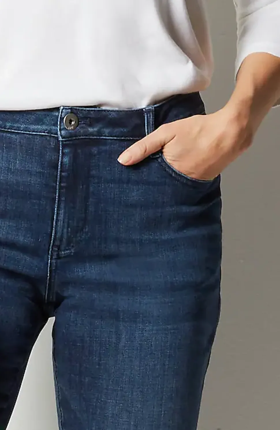 Curvy-Fit Slim-Leg Jeans | Jjill